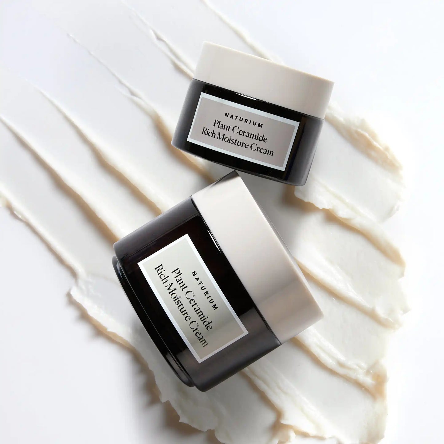 plant-ceramide-rich-moisture-cream-jumbo-m1 11_18_2021_Naturium0575-crop.webp