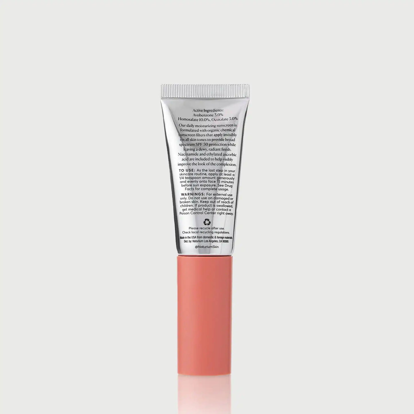 dew-glow-moisturizer-spf-50-travel-size-i4 NATR-10157_Dew-Glow-Moisturizer-SPF-50-Mini_back_capon_bonebkgd_d7cb9bbb-e294-42e2-8d5a-28c73c09b5b5.webp